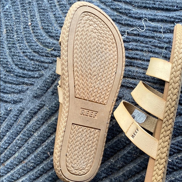 Reef Tan Minimalist Slide Sandals - Picture 4 of 4